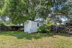 109 Sunshine Ct, Beaufort, NC 28516 - Photo 39