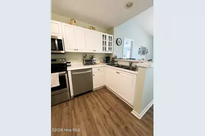 4146 Breezewood Drive #Apt 202, Wilmington, NC 28412 - Photo 9