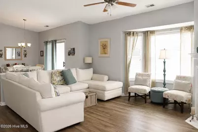 4146 Breezewood Drive #Apt 202, Wilmington, NC 28412 - Photo 5