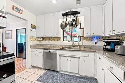 1210 Pelican Drive, New Bern, NC 28560 - Photo 11