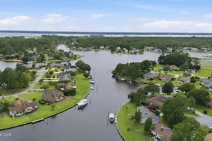 1210 Pelican Dr, New Bern, NC 28560 - Photo 29