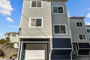 1412 Canal Dr, Carolina Beach, NC 28428 - Photo 1