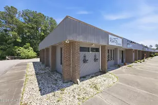 1329 S Glenburnie Rd, New Bern, NC 28562 - Photo 1