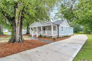 615 S Raleigh St, Wallace, NC 28466 - Photo 29