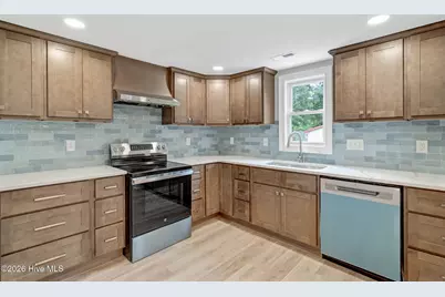 615 S Raleigh Street, Wallace, NC 28466 - Photo 11