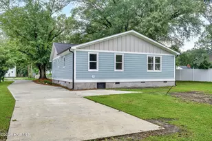 615 S Raleigh St, Wallace, NC 28466 - Photo 27