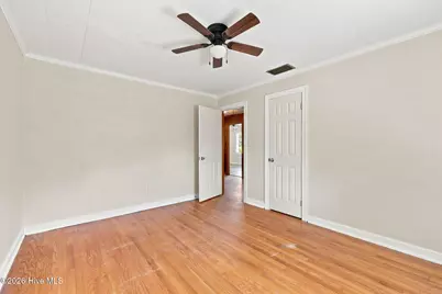 205 N Edgewood Avenue, Williamston, NC 27892 - Photo 31