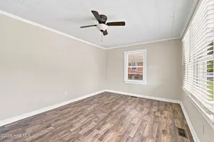 205 N Edgewood Ave, Williamston, NC 27892 - Photo 11
