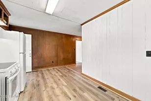 205 N Edgewood Ave, Williamston, NC 27892 - Photo 23