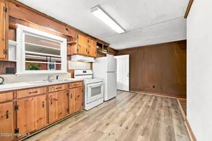 205 N Edgewood Ave, Williamston, NC 27892 - Photo 21