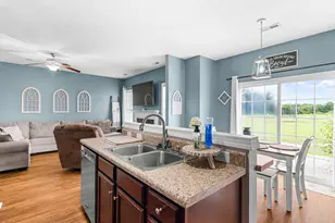 210 Classy Ct, Richlands, NC 28574 - Photo 11