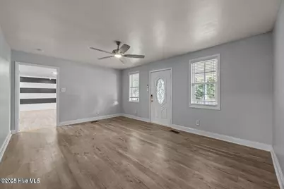 613 Maple Street, Jacksonville, NC 28540 - Photo 5