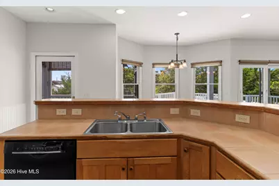 642 S Fourth Avenue S, Kure Beach, NC 28449 - Photo 13