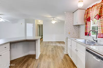 6224 Twin Oaks Drive NW, Ocean Isle Beach, NC 28469 - Photo 23