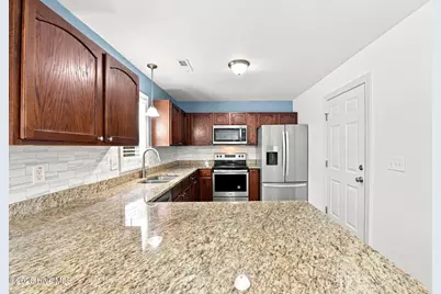 128 Hunting Wood Lane, New Bern, NC 28560 - Photo 7