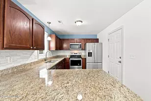 128 Hunting Wood Ln, New Bern, NC 28560 - Photo 7