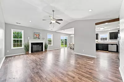 102 Prelude Drive, Richlands, NC 28574 - Photo 3