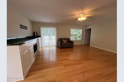 302 Jasmine S, Swansboro, NC 28584 - Photo 3