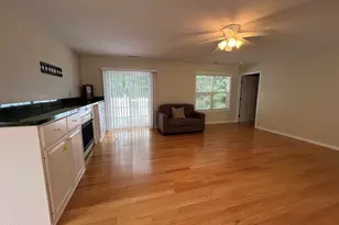 302 Jasmine S, Swansboro, NC 28584 - Photo 3