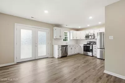 930 Commons Drive N, Jacksonville, NC 28546 - Photo 15