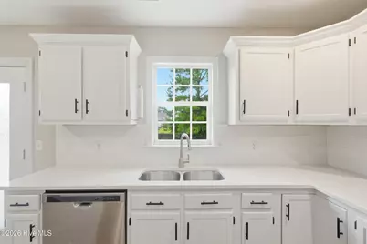 930 Commons Drive N, Jacksonville, NC 28546 - Photo 17
