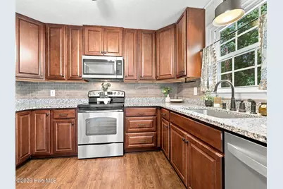 2212 Colony Plaza, Jacksonville, NC 28546 - Photo 11