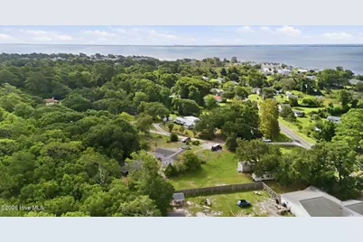 113 N Guthrie Lane, Newport, NC 28570 - Photo 37