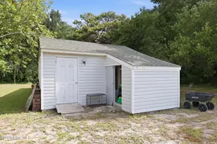 113 N Guthrie Ln, Newport, NC 28570 - Photo 27