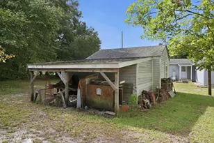 113 N Guthrie Ln, Newport, NC 28570 - Photo 29