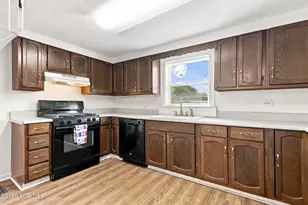 113 N Guthrie Ln, Newport, NC 28570 - Photo 13