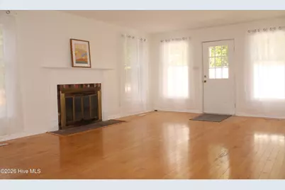 1624 E Indiana Avenue #Apt 13, Southern Pines, NC 28387 - Photo 5