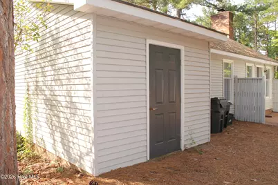 1624 E Indiana Avenue #Apt 13, Southern Pines, NC 28387 - Photo 15