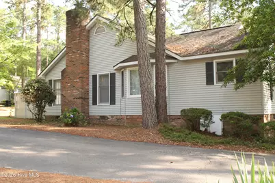 1624 E Indiana Avenue #Apt 13, Southern Pines, NC 28387 - Photo 3