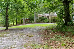 402 Country Club Dr, Jacksonville, NC 28546 - Photo 71