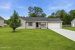 102 Laredo Dr, Jacksonville, NC 28540 - Photo 3