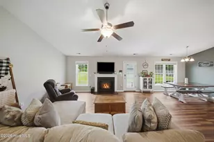 102 Laredo Dr, Jacksonville, NC 28540 - Photo 13