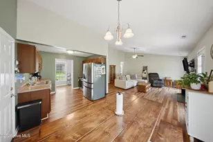 102 Laredo Dr, Jacksonville, NC 28540 - Photo 15