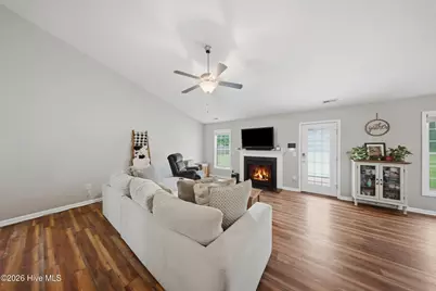 102 Laredo Drive, Jacksonville, NC 28540 - Photo 11