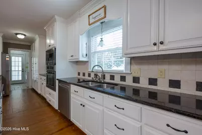 508 Stewart Avenue, Clinton, NC 28328 - Photo 11