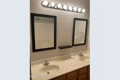 27 E Doris Avenue E #Apt 501, Jacksonville, NC 28540 - Photo 5