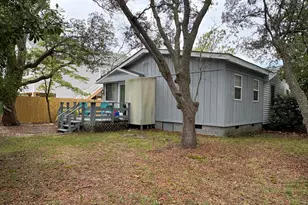 214 NE 64th St, Oak Island, NC 28465 - Photo 5