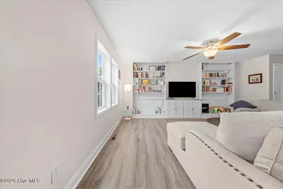 745 W Illinois Avenue, Southern Pines, NC 28387 - Photo 17