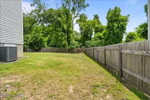 745 W Illinois Ave, Southern Pines, NC 28387 - Photo 5