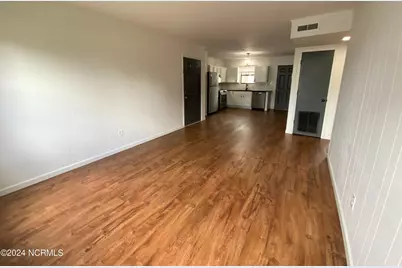 100 Ravenwood Drive #B, Jacksonville, NC 28546 - Photo 3