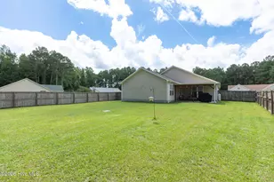 511 Sassy Ct, Richlands, NC 28574 - Photo 39