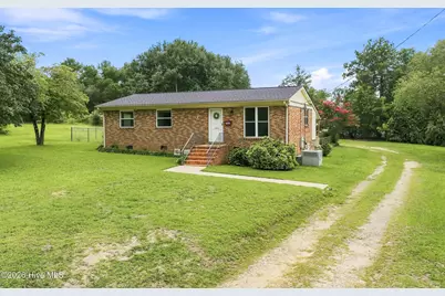 1020 Laurel Avenue, Rockingham, NC 28379 - Photo 1