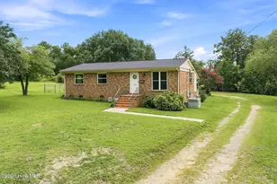 1020 Laurel Ave, Rockingham, NC 28379 - Photo 1