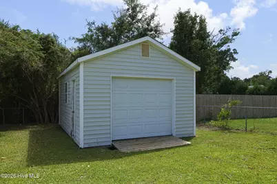 2011 Cambridge Downs Drive, Morehead City, NC 28557 - Photo 33