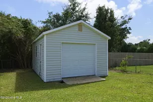 2011 Cambridge Downs Dr, Morehead City, NC 28557 - Photo 33