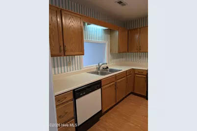 5916 Chester Street, Wilmington, NC 28405 - Photo 5